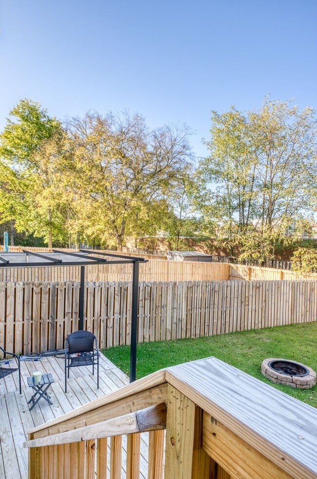 Building Photo - 96 Shields Ln