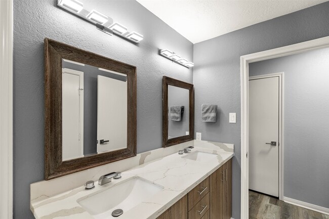 Building Photo - 12423 Honeywood Trail
