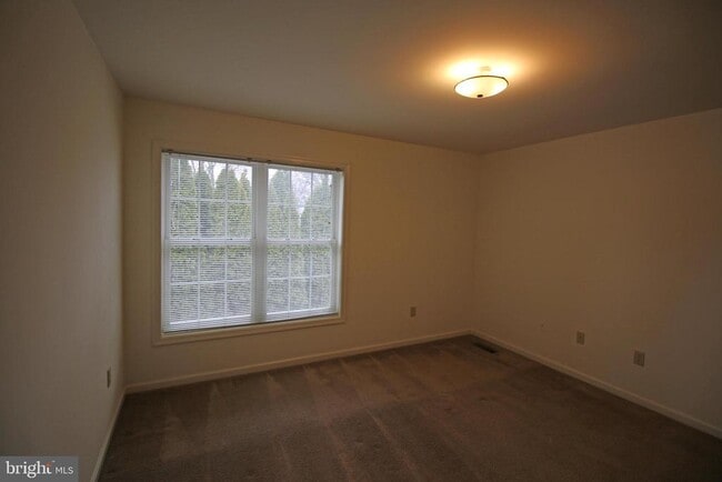 Building Photo - 63 N Cherry St