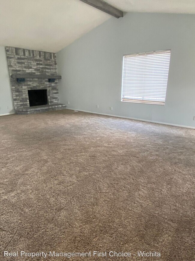 Building Photo - 3 br, 1.5 bath House - 9014 Bluestem St