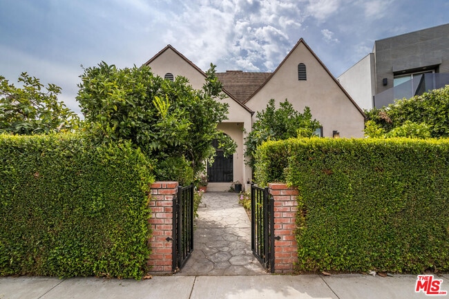Building Photo - 6656 Colgate Ave