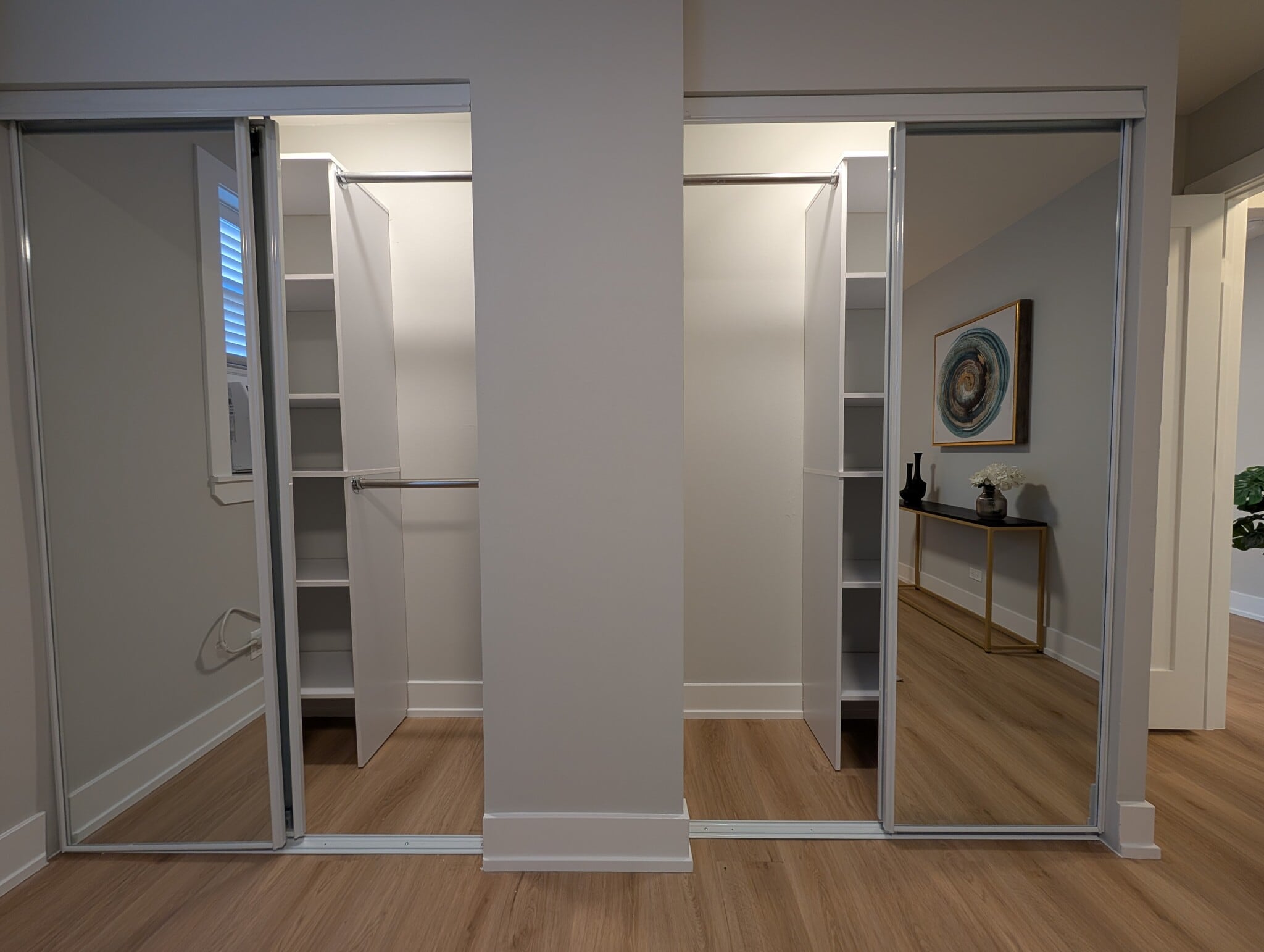 Building Photo - 540 W Aldine Ave