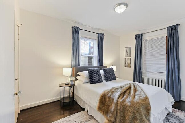 Building Photo - Music