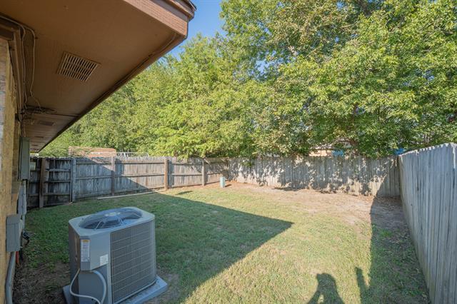 Building Photo - 6509 Sayle St