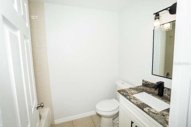 Building Photo - 124 Lakeview Dr
