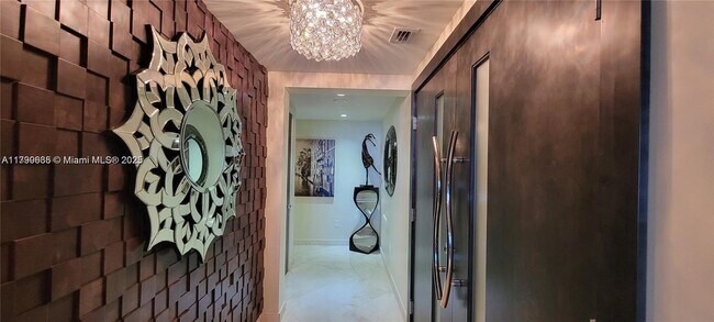 Building Photo - 1331 Brickell Bay Dr