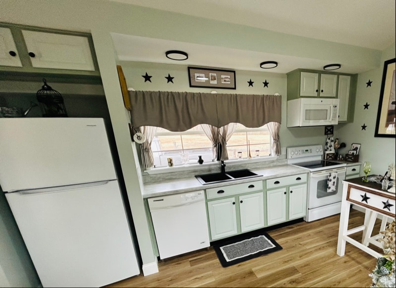 Building Photo - 373 T Johnson Rd