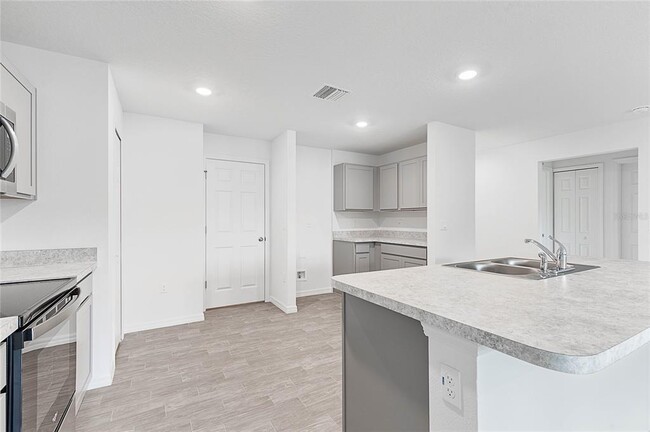 Building Photo - 134 Rolling Sands Dr