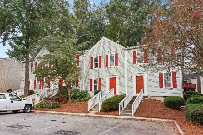 Building Photo - 3439 Bayshore Dr