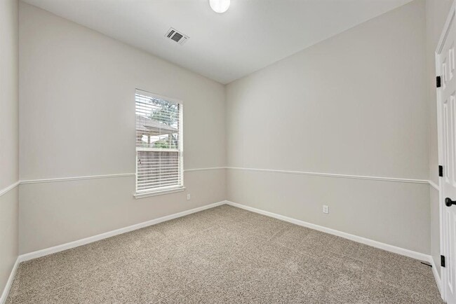 Building Photo - 108 Latitude Ln