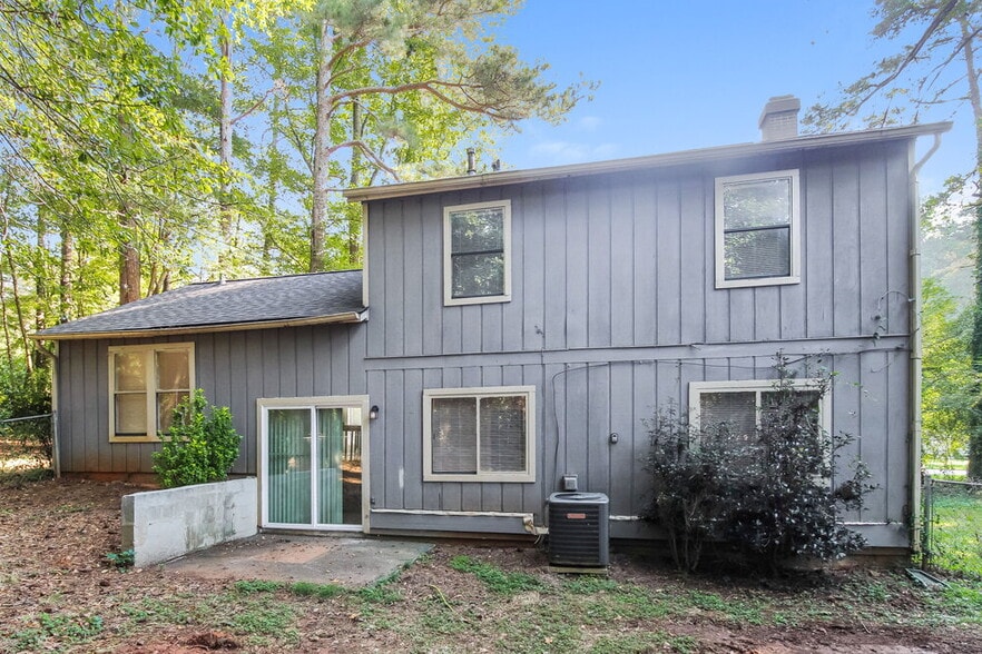 Building Photo - 2995 Arden Way SW