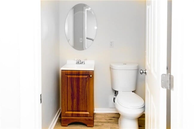 Building Photo - 3 Bedrooms.  2.5 Baths. Luxury Upgrades