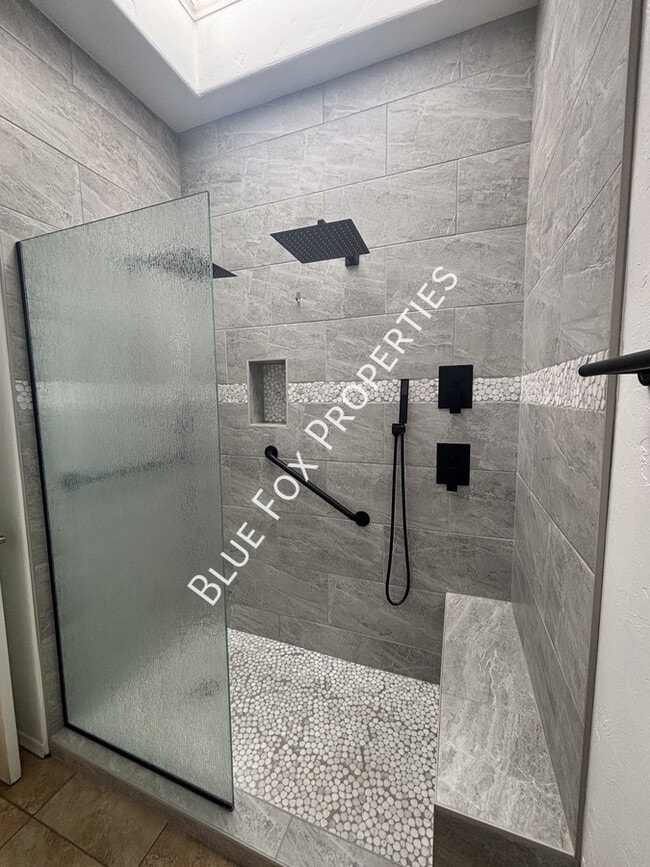 Building Photo - 4655 E Hupa Way