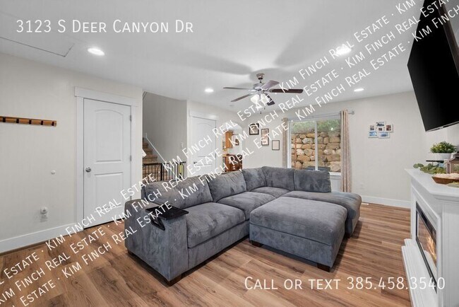 Building Photo - 3123 W Deer Canyon Dr
