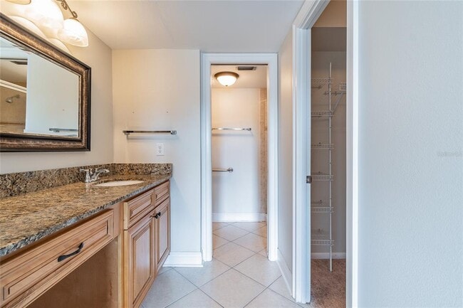 Building Photo - 13618 Greenfield Dr