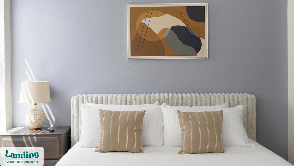 Building Photo - 2206 Arroyo Ave