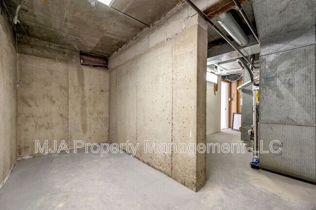 Building Photo - 2638 -2642 South 800 East