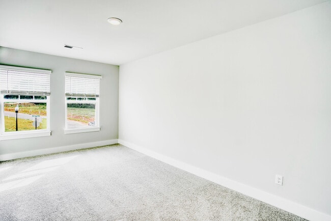 Building Photo - 218 Marston Ln