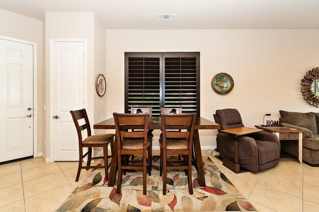 Building Photo - 81506 Avenida Viesca