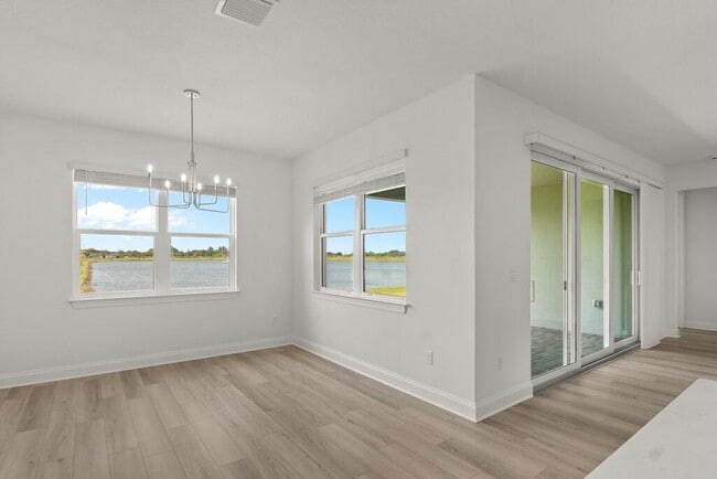 Building Photo - 5684 Hampton Park Cir