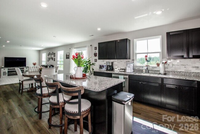 Building Photo - 177 Crownpiece St