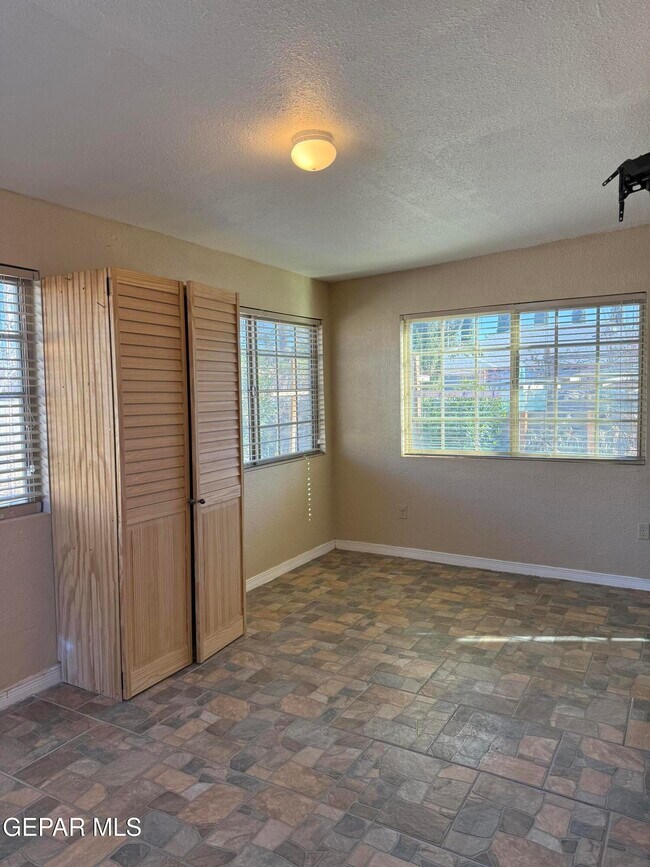 Building Photo - 3245 Nederland Ln