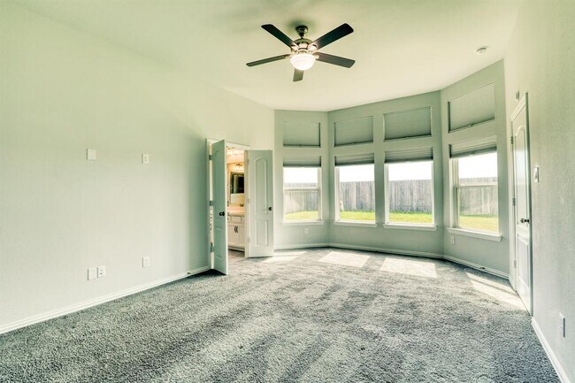 Building Photo - 6647 Northchester Dr