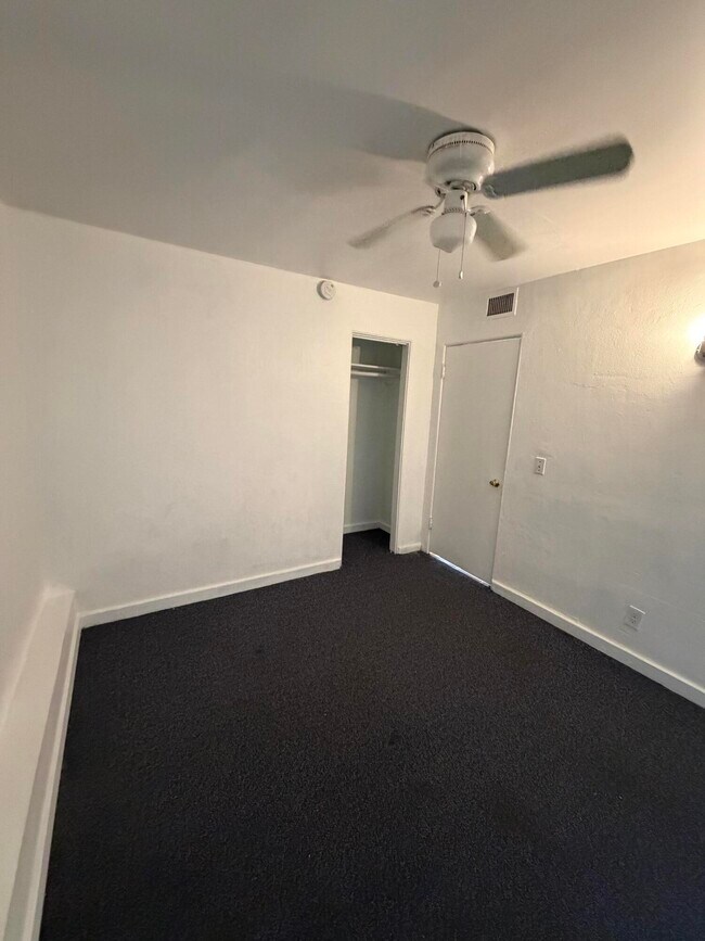 Building Photo - 245 SW 14th Ave