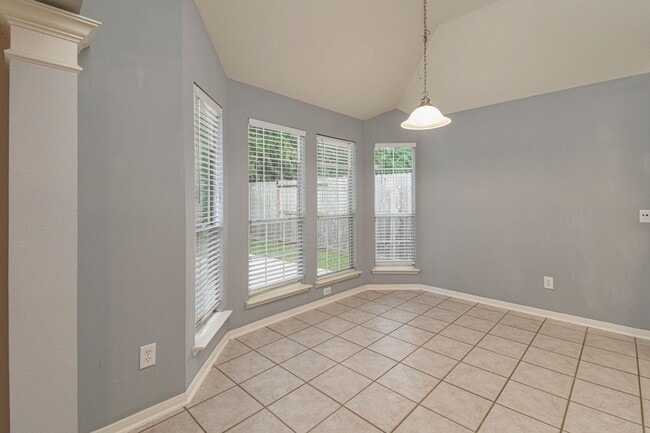 Building Photo - 430 Spindle Ridge Dr