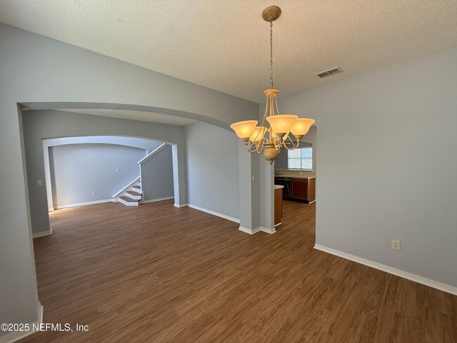 Building Photo - 3040 Postmill Dr