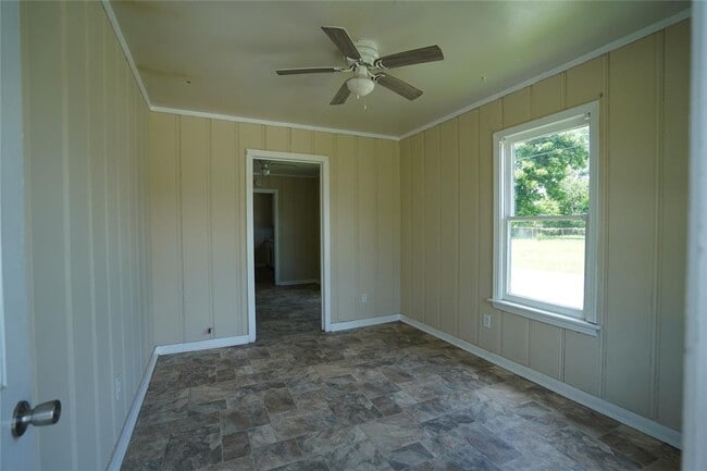 Building Photo - 509 Nimrod St