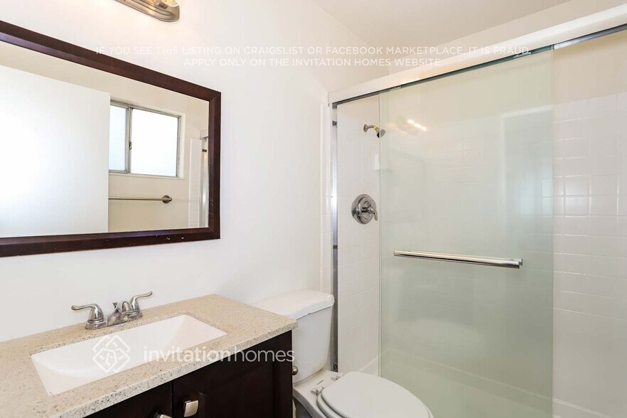 Building Photo - 1385 Meadowlark Dr