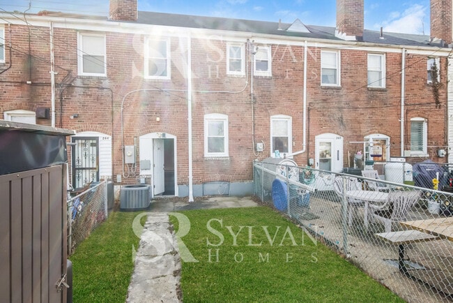 Building Photo - Gorgeous updated 3BR Home in Dundalk!