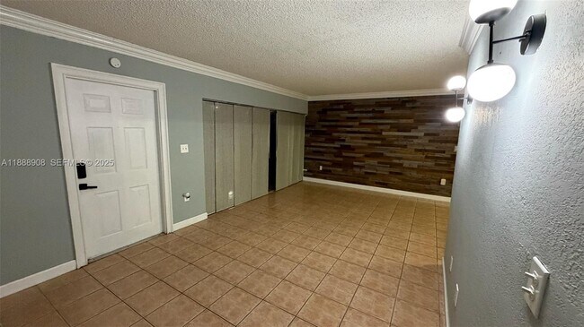 Building Photo - 15430 SW 81st Cir Ln