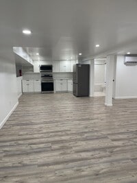 Building Photo - 258 Greeley Ave