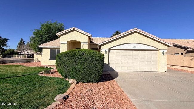 Building Photo - 1777 E Sheffield Ave