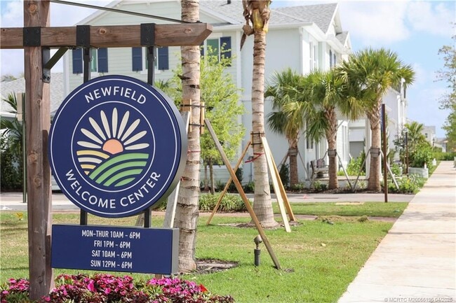 Building Photo - 950 SW Pr Ave