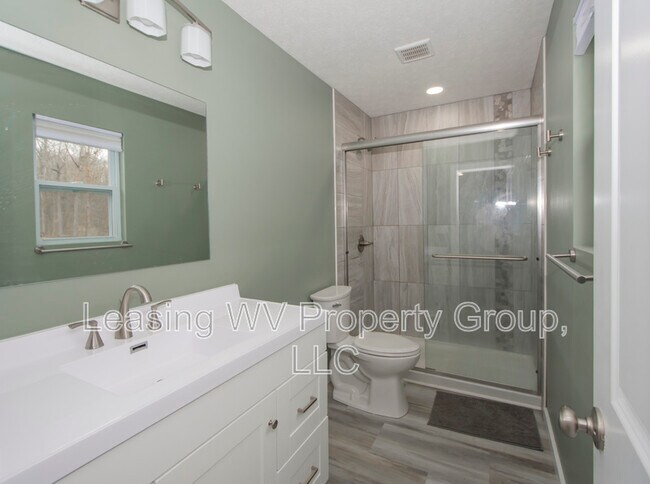 Building Photo - 201 Berry Ln