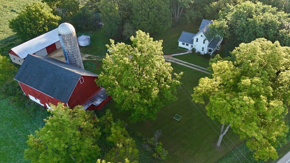 Building Photo - 5668 County Road A