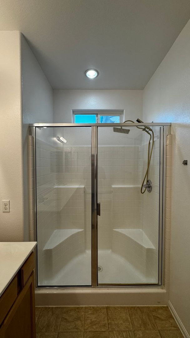 Building Photo - NW 3 BDRM Plus Loft