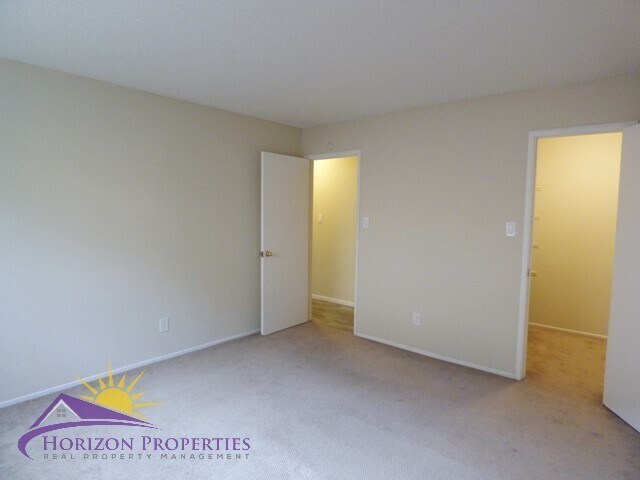 Building Photo - 7449 Tiara Way