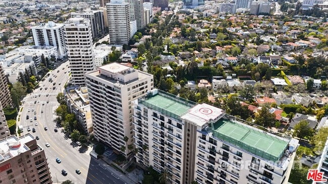 Building Photo - 10535 Wilshire Blvd