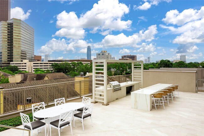 Building Photo - 5656 San Felipe St