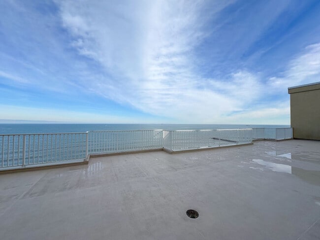 Building Photo - 215 Atlantic Ave