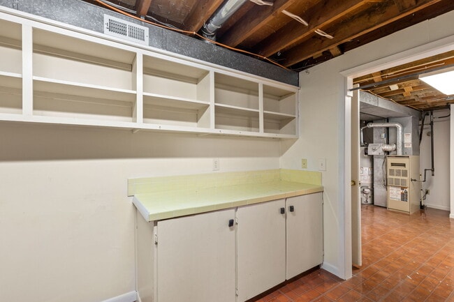 Building Photo - 1004 11th St NW