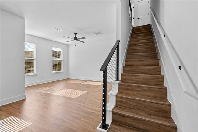 Building Photo - 913 S Wichita Ave