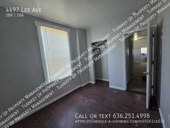 Building Photo - 4497 E Lee Ave