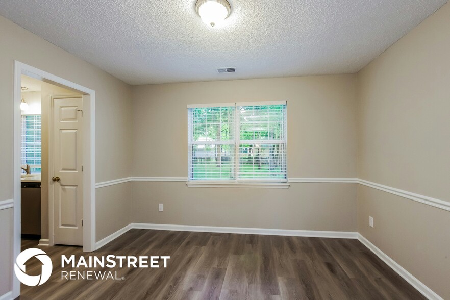 Building Photo - 13706 Poppleton Ct