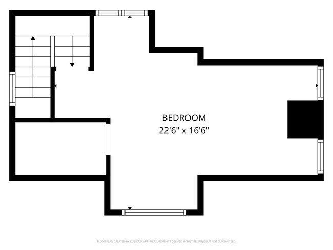 Building Photo - Downtown pet-friendly 3bd w Fenced Yard, Laundry, Screened Porch, Dishwasher, and nearby weekly f...