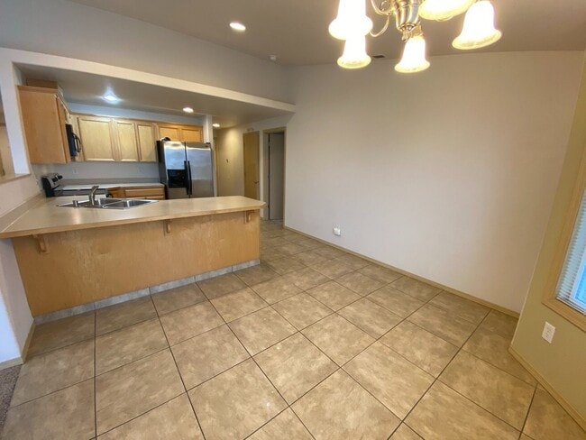 Building Photo - 5822 Austin Ct